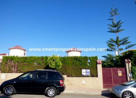 Wiederverkauf - Freistehendes Haus - La Marina - Urbanización La Marina