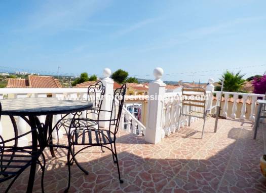 Wiederverkauf - Freistehendes Haus - La Marina - Urbanización La Marina