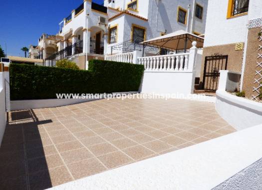 Resale - Semi Detached House - La Marina - Urbanización La Marina