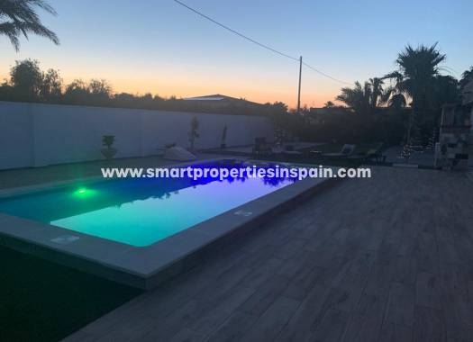 Resale - Country House - Elche