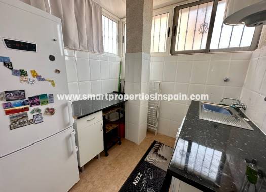 Reventa - Chalet Independiente - La Marina - Urbanización La Marina