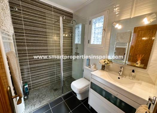 Reventa - Semi Detached Villa - La Marina - Urbanización La Marina