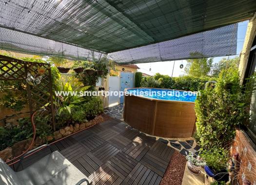 Reventa - Chalet Independiente - La Marina - Urbanización La Marina
