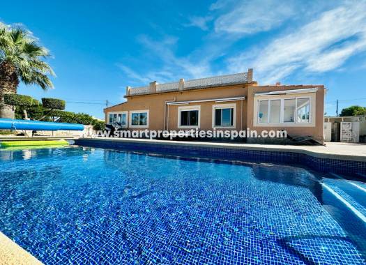 Resale - Detached Villa - La Marina - Urbanización La Marina