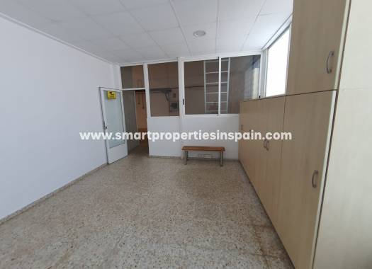 Reventa - Comercial - Elche