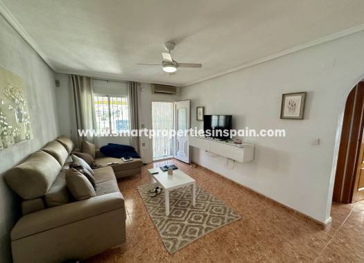 Reventa - Semi Detached Villa - La Marina - Urbanización La Marina