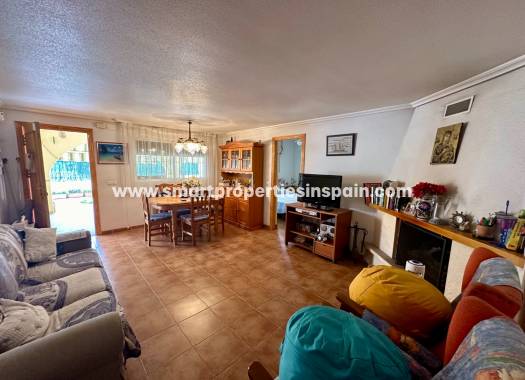 Reventa - Semi Detached Villa - La Marina Pueblo - La Marina Village