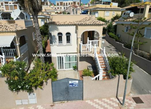 Resale - Detached Villa - La Marina - Urbanización La Marina