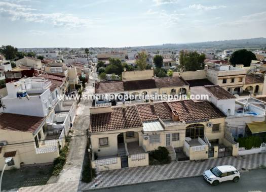 Reventa - Vivienda Adosada - La Marina - Urbanización La Marina