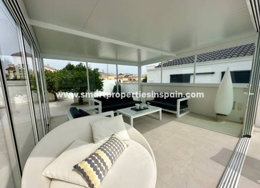 Resale - Detached Villa - La Marina - Urbanización La Marina