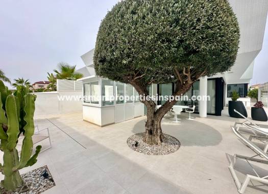 Resale - Detached Villa - La Marina - Urbanización La Marina