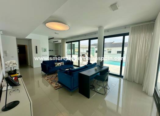 Resale - Detached Villa - La Marina - Urbanización La Marina