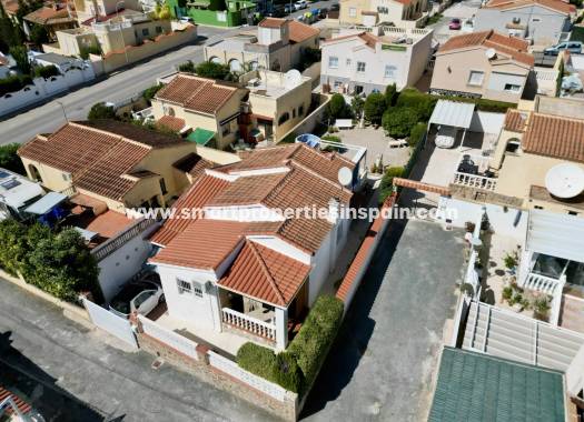 Resale - Detached Villa - La Marina - Urbanización La Marina