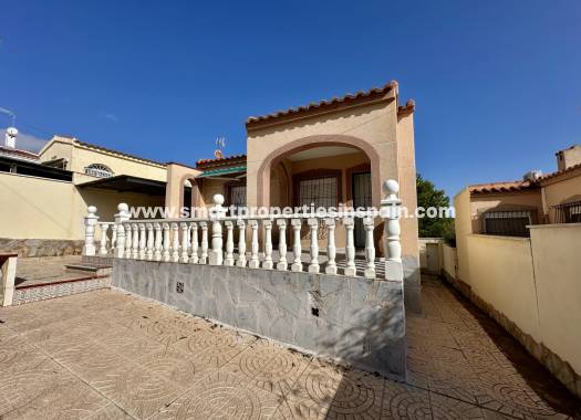 Resale - Detached Villa - La Marina - Urbanización La Marina