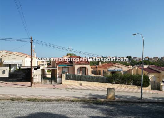 Resale - Detached Villa - La Marina - Urbanización La Marina