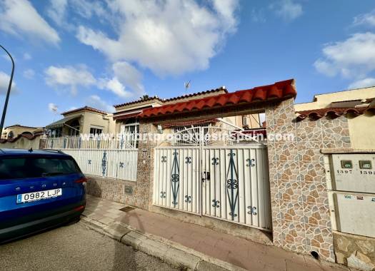 Resale - Detached Villa - La Marina - Urbanización La Marina