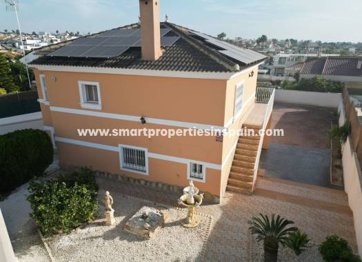 Resale - Detached Villa - La Marina - Urbanización La Marina