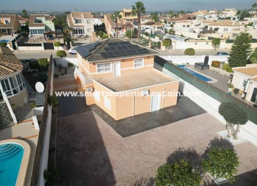 Resale - Detached Villa - La Marina - Urbanización La Marina