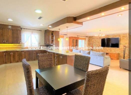 Wederverkoop - Detached Villa - Catral