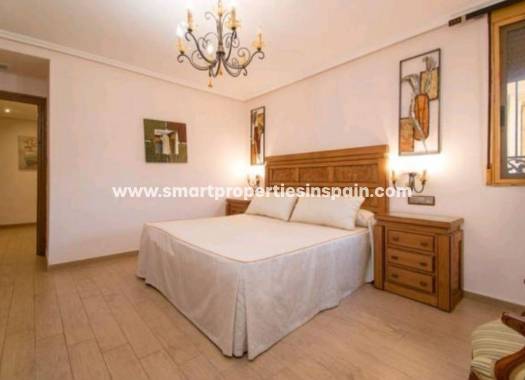 Wederverkoop - Detached Villa - Catral