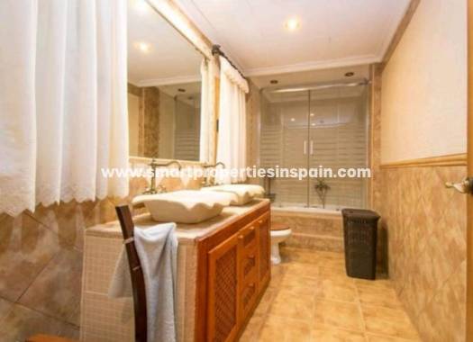 Wederverkoop - Detached Villa - Catral