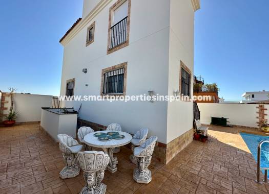 Resale - Detached Villa - Daya Nueva