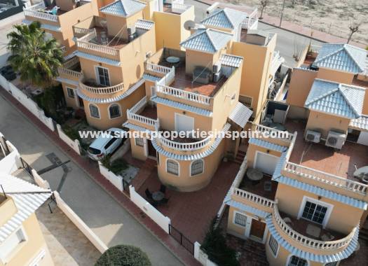 Resale - Detached Villa - La Marina - Urbanización La Marina