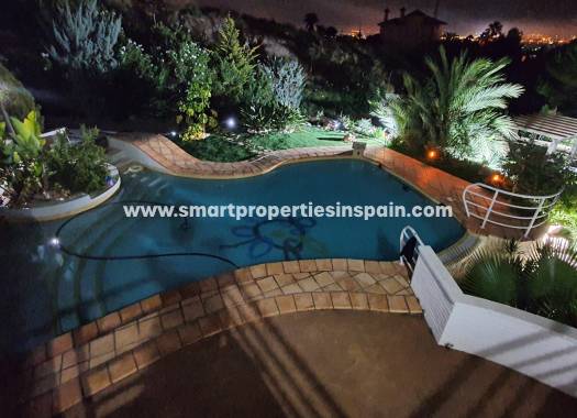 Resale - Detached Villa - Elche