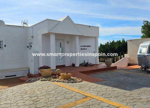 Resale - Detached Villa - Elche