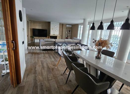Resale - Detached Villa - Elche