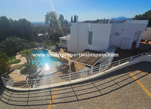 Resale - Detached Villa - Elche