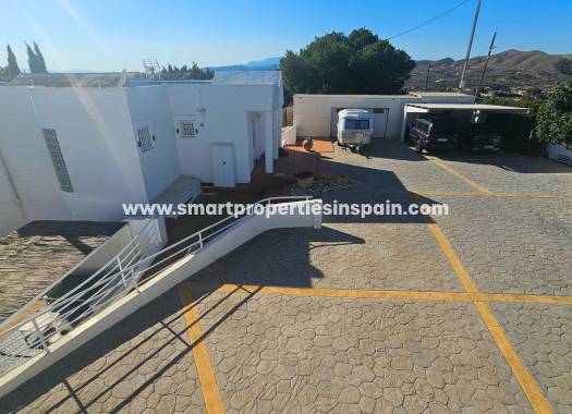 Resale - Detached Villa - Elche