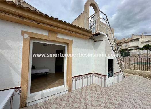 Reventa - Vivienda Semi Adosada - La Marina - Urbanización La Marina