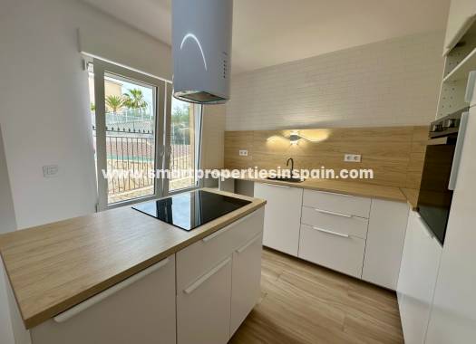 Reventa - Vivienda Semi Adosada - La Marina - Urbanización La Marina