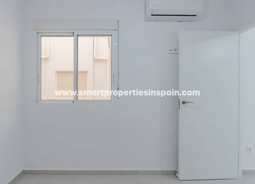 Resale - Apartment - Torrevieja