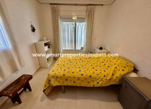 Wiederverkauf - Semi Detached Villa - La Marina - Urbanización La Marina