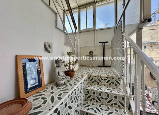 Wiederverkauf - Semi Detached Villa - La Marina - Urbanización La Marina