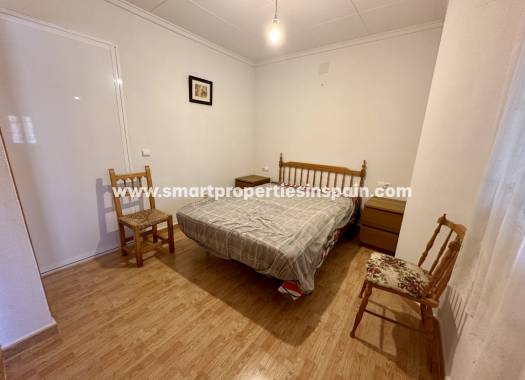 Wiederverkauf - Semi Detached Villa - La Marina - Urbanización La Marina