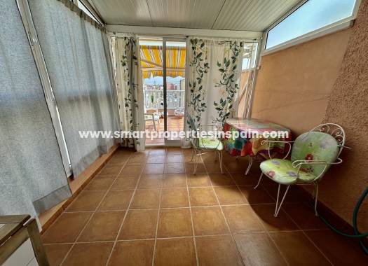 Wiederverkauf - Semi Detached Villa - La Marina - Urbanización La Marina