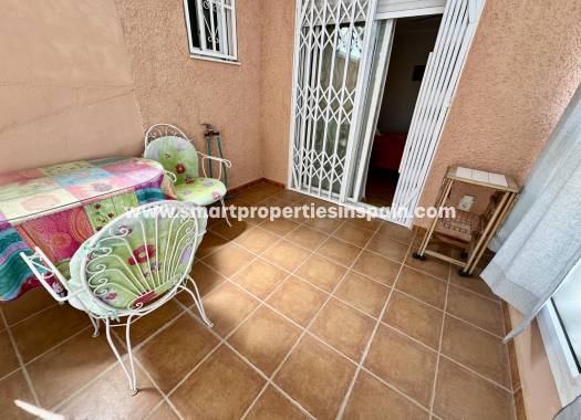 Wiederverkauf - Semi Detached Villa - La Marina - Urbanización La Marina