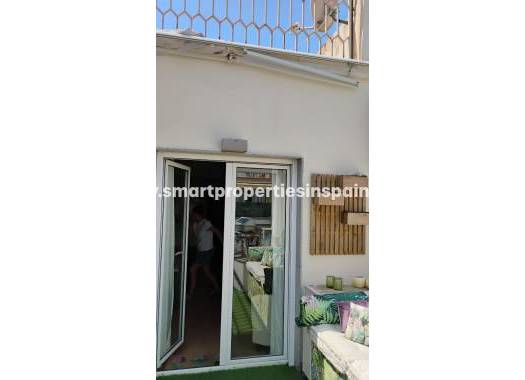 Resale - Apartment - Elche