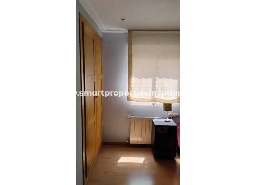 Resale - Apartment - Elche