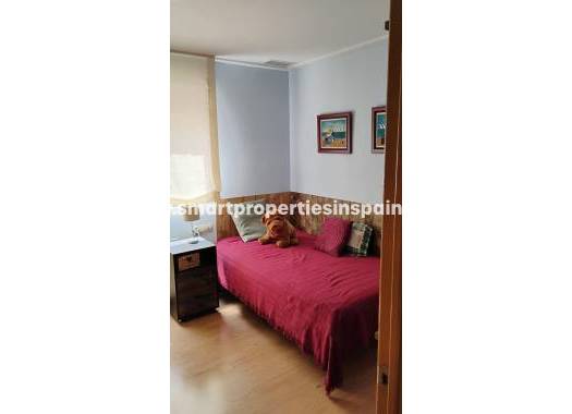Resale - Apartment - Elche