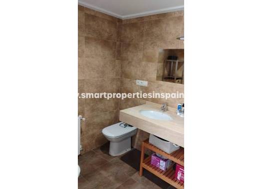 Resale - Apartment - Elche