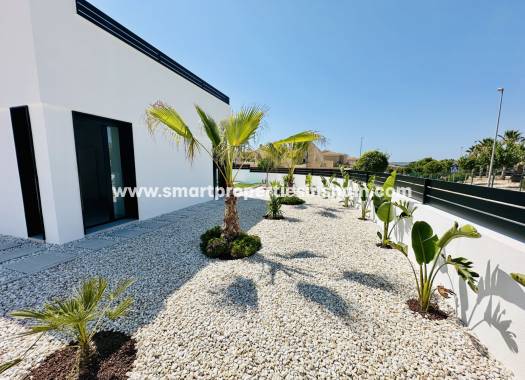 New Build - Detached Villa - La Marina - Urbanización La Marina