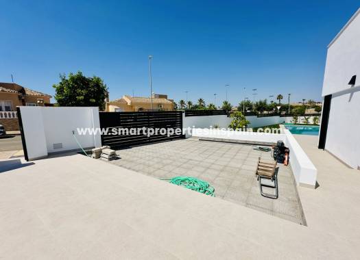 New Build - Detached Villa - La Marina - Urbanización La Marina