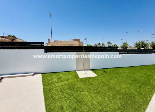 New Build - Detached Villa - La Marina - Urbanización La Marina