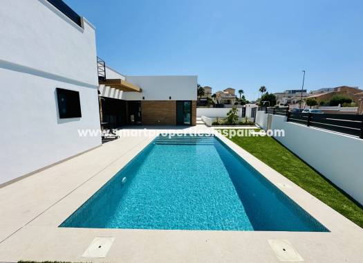 New Build - Detached Villa - La Marina - Urbanización La Marina