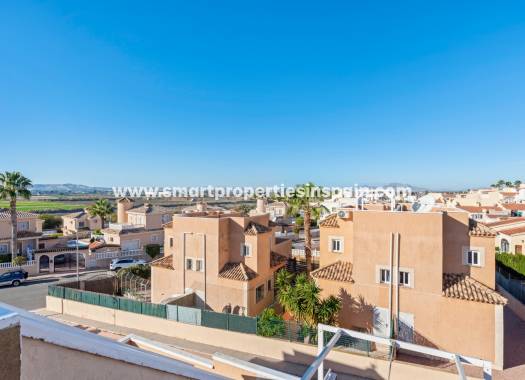 Wiederverkauf - Semi Detached Villa - La Marina - Urbanización La Marina