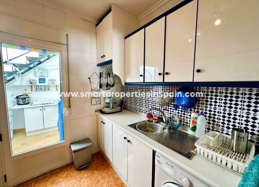 Wiederverkauf - Semi Detached Villa - La Marina - Urbanización La Marina